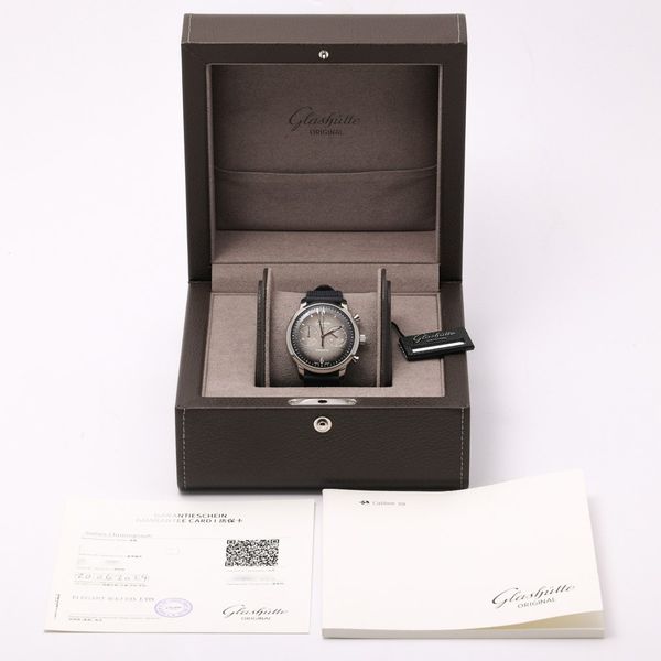 Glashutte Original Sixties 1-39-34-03-22-04